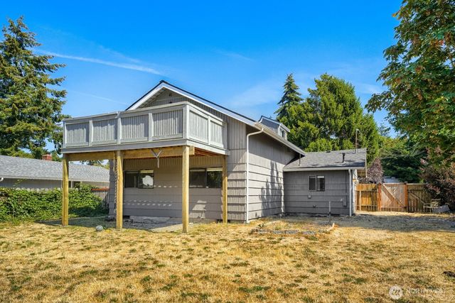 31349 13th Avenue S, Federal Way, WA 98003