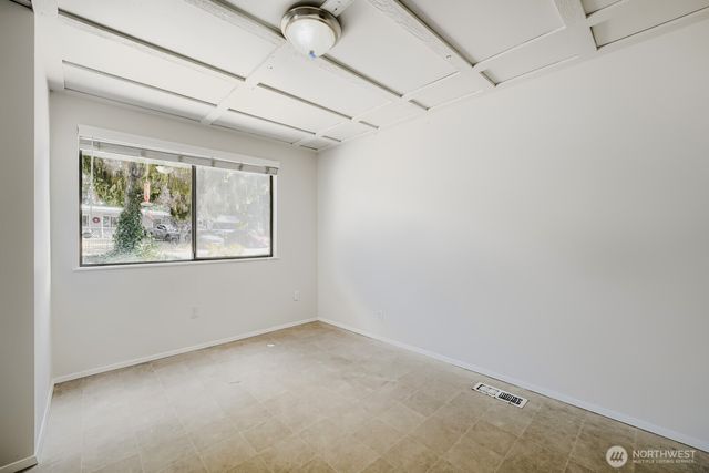 31349 13th Avenue S, Federal Way, WA 98003