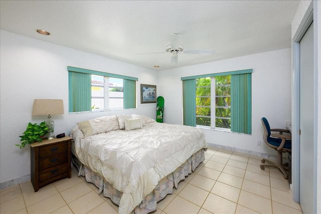 200 SE 11th St, Pompano Beach, FL 33060