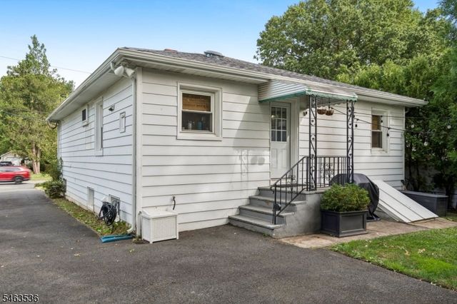 65 Marion Ave, New Providence Boro, NJ 07974