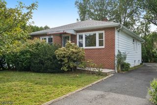 65 Marion Ave, New Providence Boro, NJ 07974