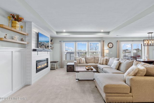 139 Ruby Farm Dr, Mt Washington, KY 40047