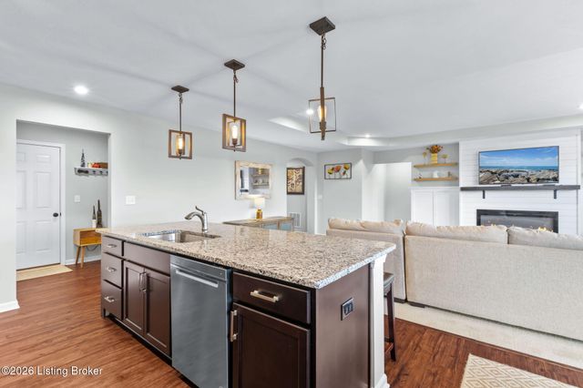 139 Ruby Farm Dr, Mt Washington, KY 40047