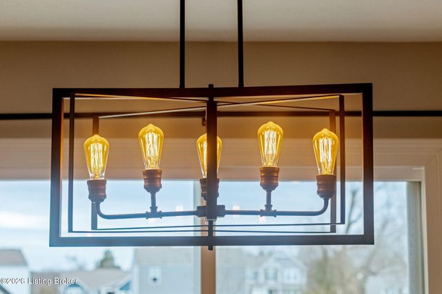 139 Ruby Farm Dr, Mt Washington, KY 40047