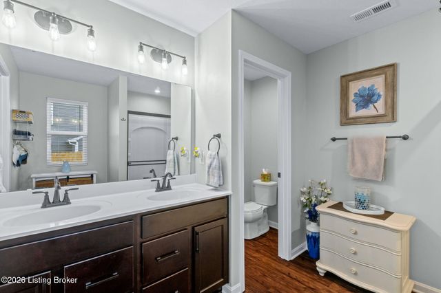 139 Ruby Farm Dr, Mt Washington, KY 40047