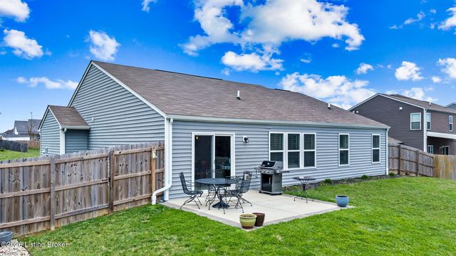 139 Ruby Farm Dr, Mt Washington, KY 40047