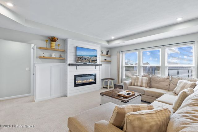 139 Ruby Farm Dr, Mt Washington, KY 40047