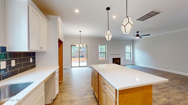 125 Juniper Lake Road, West End, NC 27376