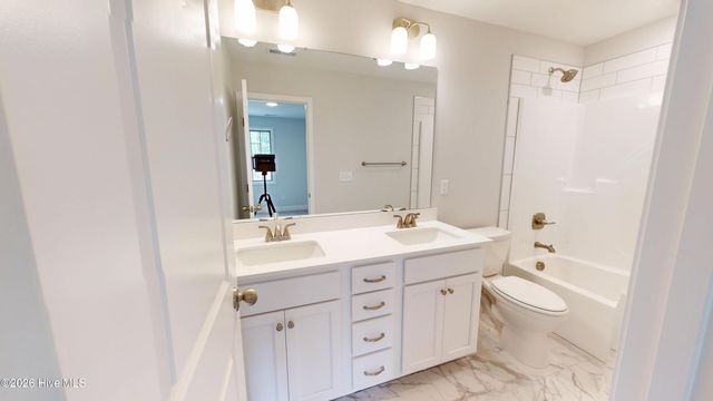125 Juniper Lake Road, West End, NC 27376
