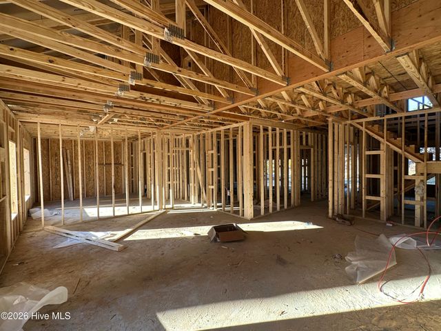 125 Juniper Lake Road, West End, NC 27376