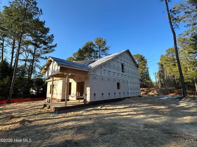 125 Juniper Lake Road, West End, NC 27376