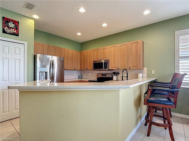 20768 Tisbury LN, North Fort Myers, FL 33917