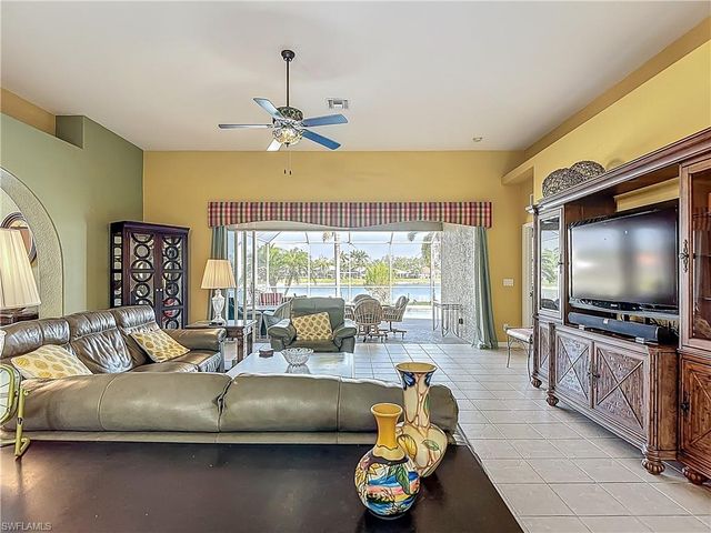 20768 Tisbury LN, North Fort Myers, FL 33917