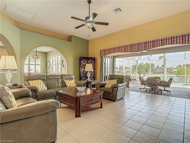 20768 Tisbury LN, North Fort Myers, FL 33917