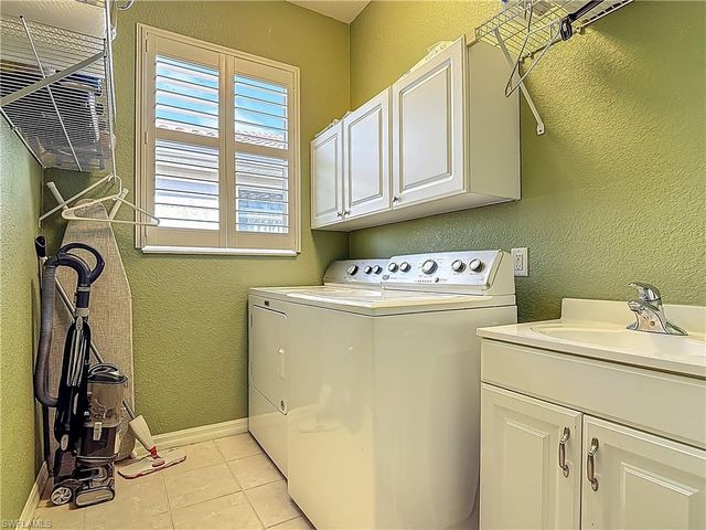 20768 Tisbury LN, North Fort Myers, FL 33917