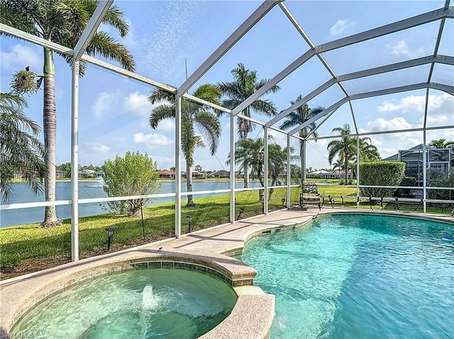 20768 Tisbury LN, North Fort Myers, FL 33917