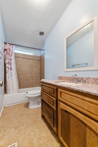 1570 S Peach Street 67, Medford, OR 97501