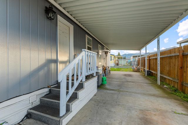 1570 S Peach Street 67, Medford, OR 97501