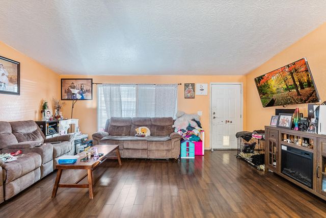 1570 S Peach Street 67, Medford, OR 97501