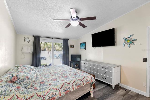 1858 PINE TREE, Edgewater, FL 32141