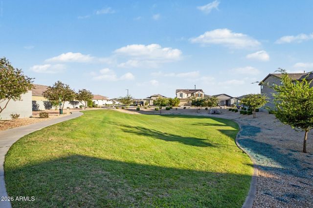 16863 W Maya Way, Surprise, AZ 85387