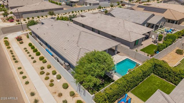 16863 W Maya Way, Surprise, AZ 85387