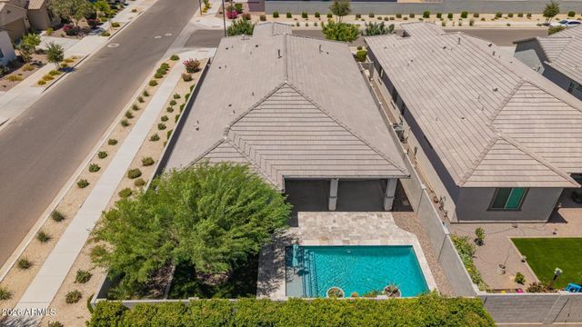 16863 W Maya Way, Surprise, AZ 85387