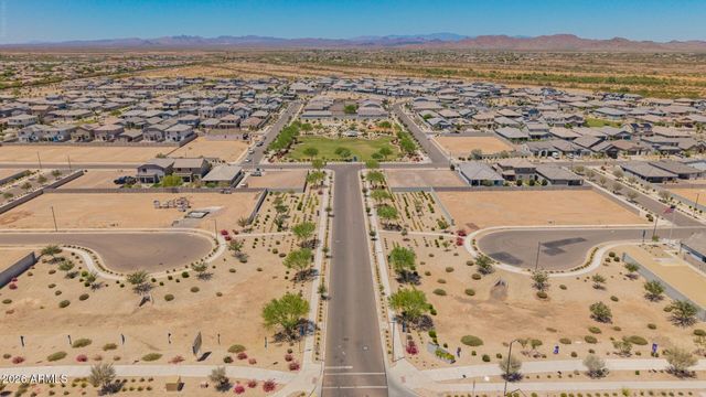 16863 W Maya Way, Surprise, AZ 85387