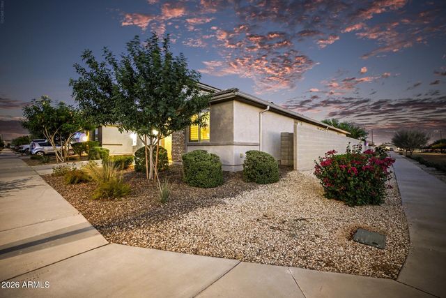 16863 W Maya Way, Surprise, AZ 85387