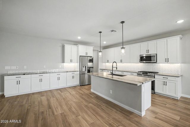 16863 W Maya Way, Surprise, AZ 85387