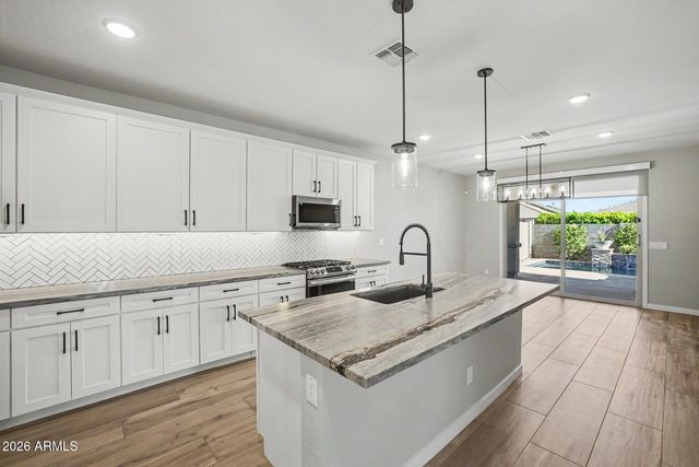 16863 W Maya Way, Surprise, AZ 85387