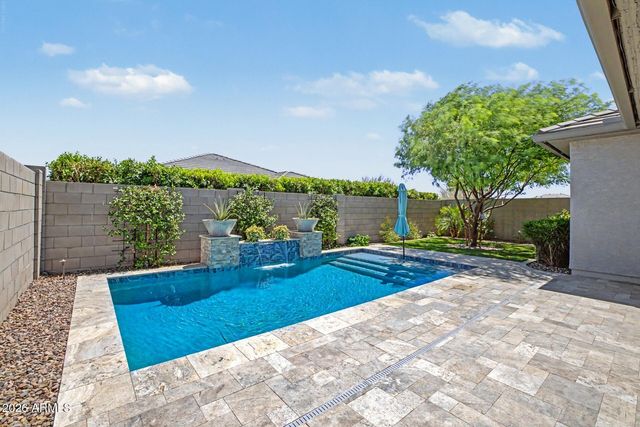 16863 W Maya Way, Surprise, AZ 85387
