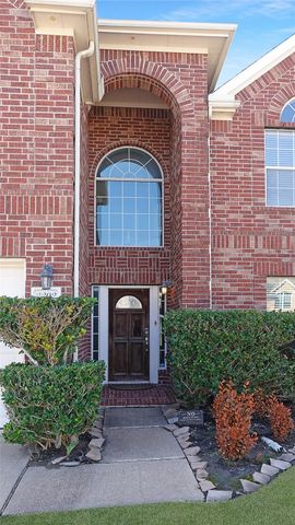 2202 Drake Falls Drive, Pearland, TX 77584