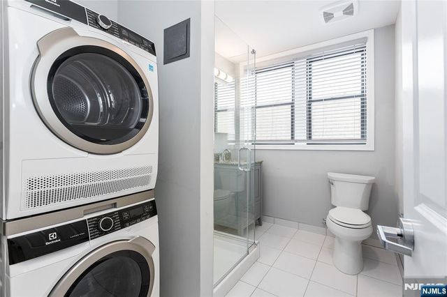 73-75 Washington Street 10, Bloomfield, NJ 07003