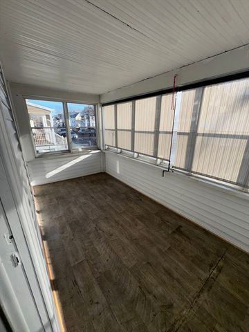 37-39 Dawes St, Springfield, MA 01109