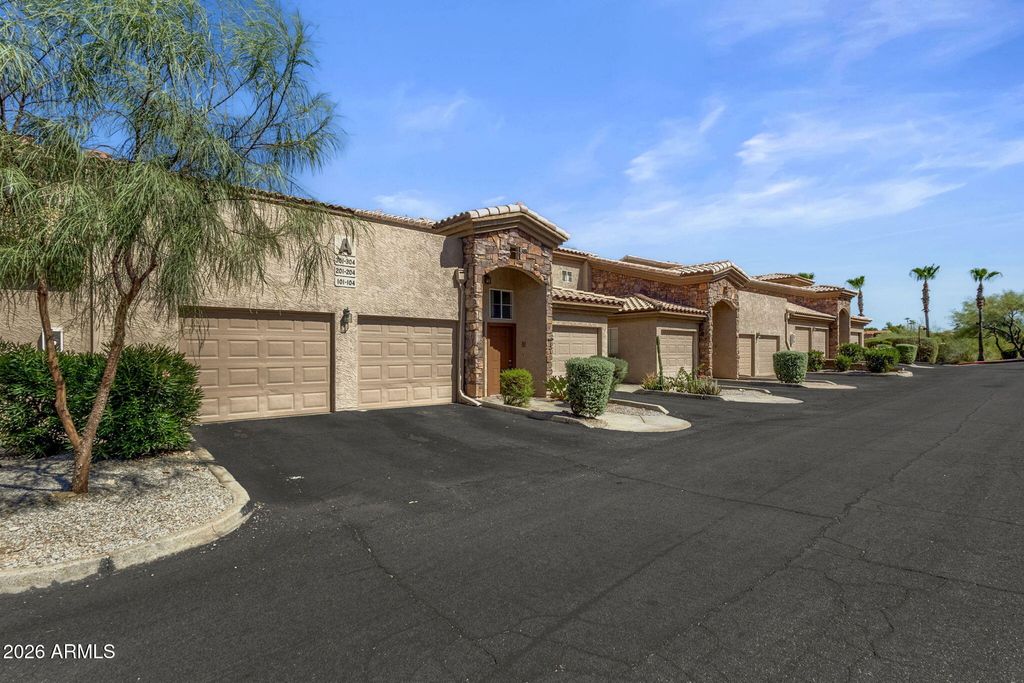 13700 N FOUNTAIN HILLS Boulevard 303, Fountain Hills, AZ 85268 — photo 2