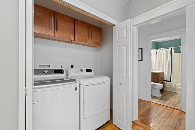 10 Neptune Rd, Worcester, MA 01605