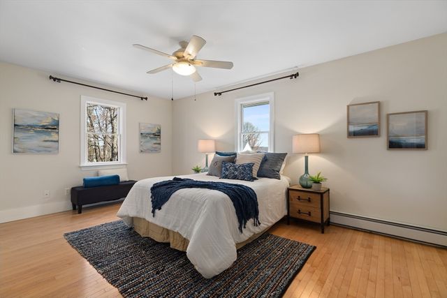 10 Neptune Rd, Worcester, MA 01605