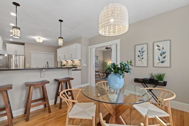 10 Neptune Rd, Worcester, MA 01605