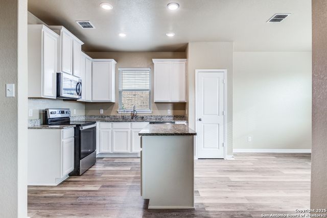 12818 cedarcreek, San Antonio, TX 78254