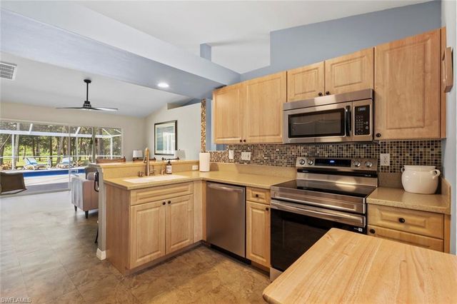 1340 14th AVE NE, Naples, FL 34120
