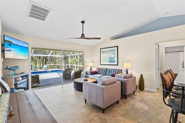 1340 14th AVE NE, Naples, FL 34120