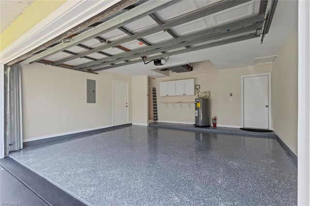 1340 14th AVE NE, Naples, FL 34120