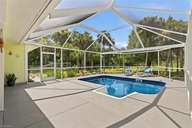 1340 14th AVE NE, Naples, FL 34120