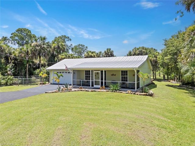 1340 14th AVE NE, Naples, FL 34120