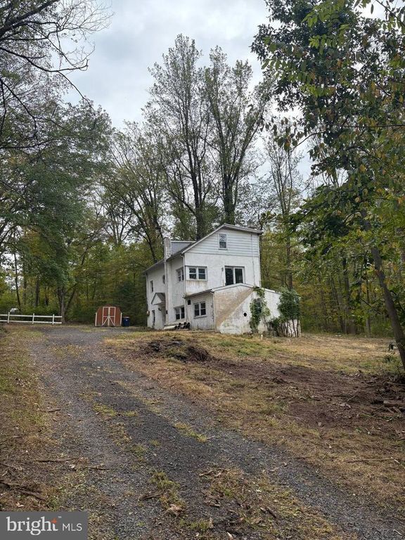 2034 WOODLAND RD, Jamison, PA 18929