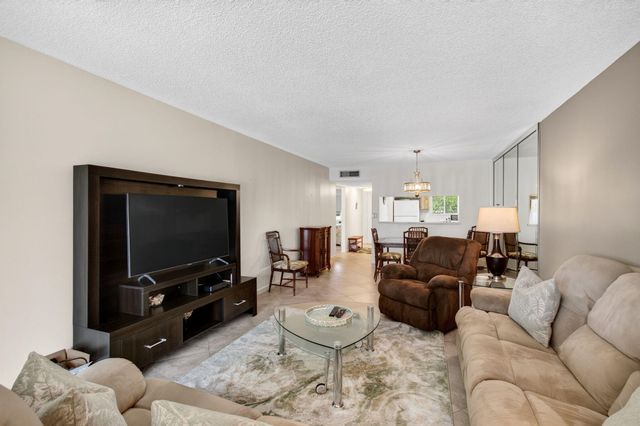 3212 Strawflower Way 218, Lake Worth, FL 33467