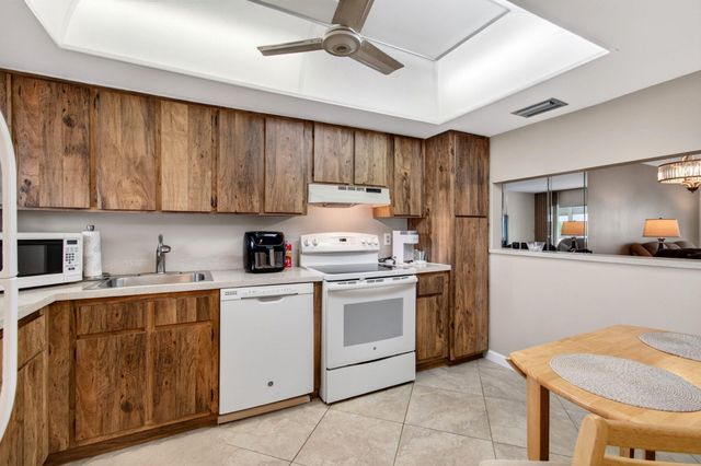 3212 Strawflower Way 218, Lake Worth, FL 33467