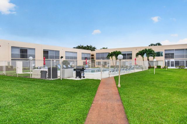 3212 Strawflower Way 218, Lake Worth, FL 33467