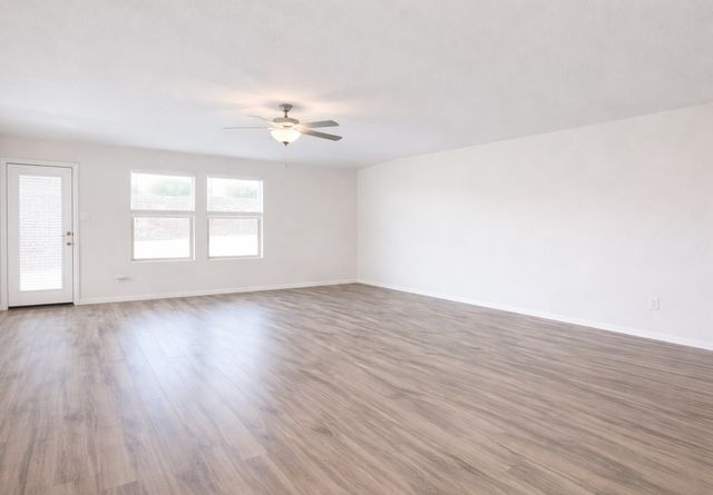 600 Cedar Springs Drive, Princeton, TX 75407